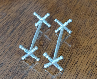 Thomas Bradbury 4 ball flat crosses silver Collectable Antique Knife Rests right view