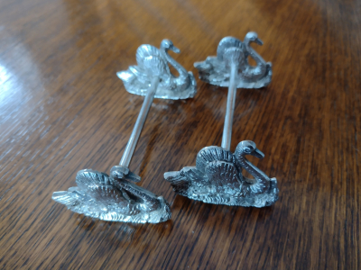 Swans Collectable Antique Knife Rests right view