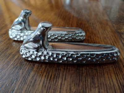 Frogs Collectable Antique Knife Rests