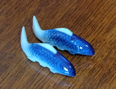 Blue and White Fishes Collectable Antique Chop Stick Knife Rests Right View
